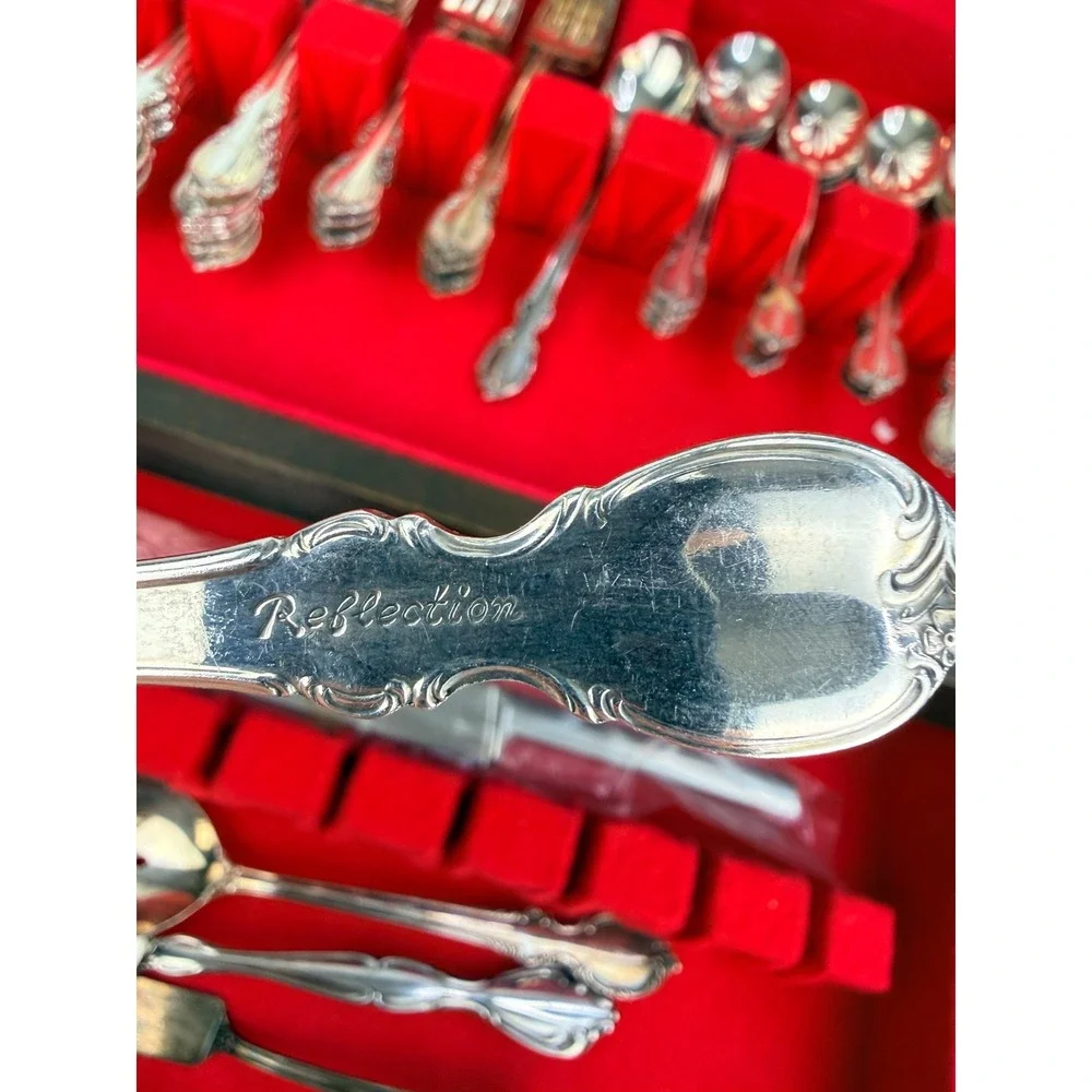 1847 Rogers Bros Reflection Silverplate Flatware Set International Silver Chest